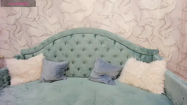 Snapshot of Sourr_Lollipop chatting on 19, 11, 2025 Sourr Lollipop online show from 19, 11, 2025