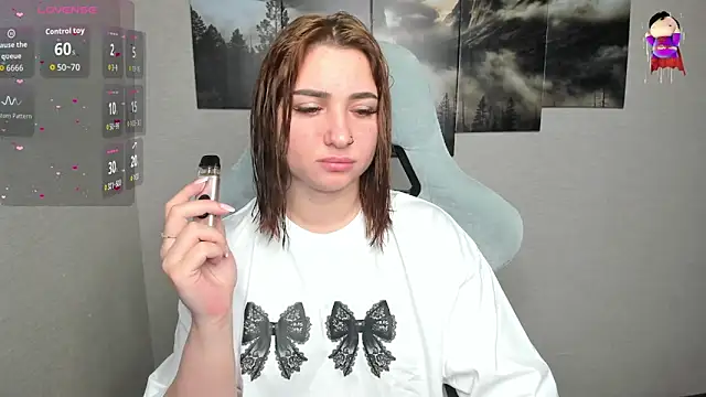 Snapshot of Sourr_Lollipop chatting on 17, 6, 2026 Sourr Lollipop online show from 17, 6, 2026