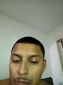 emrehliug12 online show from 13, 4, 2026