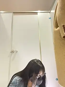 Snapshot of Asia-Lynn chatting on 18, 3, 2025 Asia-Lynn online show from 18, 3, 2025