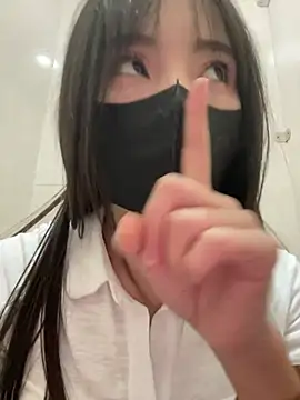 Asia-Lynn online show from 23, 4, 2026