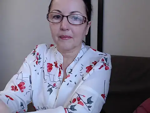 Alma44 online show from 16, 12, 2025