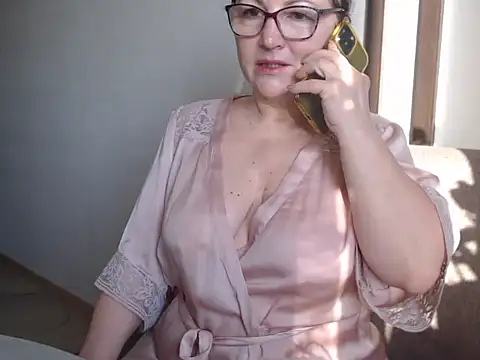 Alma44 online show from 4, 2, 2026