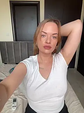 ElenaRebelle online show from 13, 2, 2026