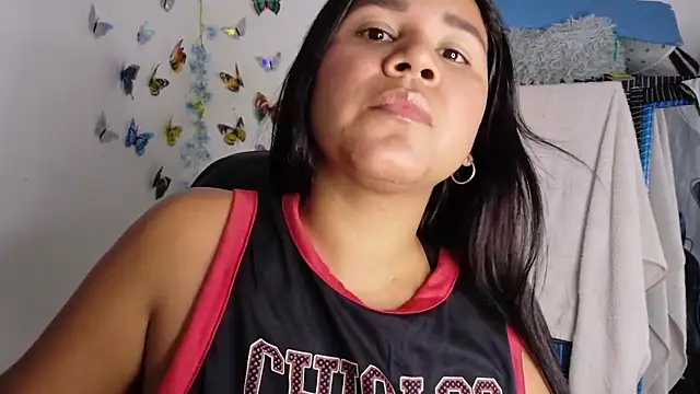 lucy hairypussy83 online show from 11, 1, 2026