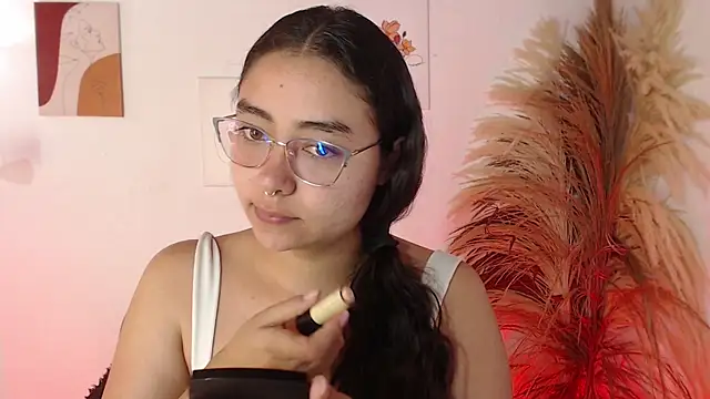  Kim  M online show from 13, 9, 2025