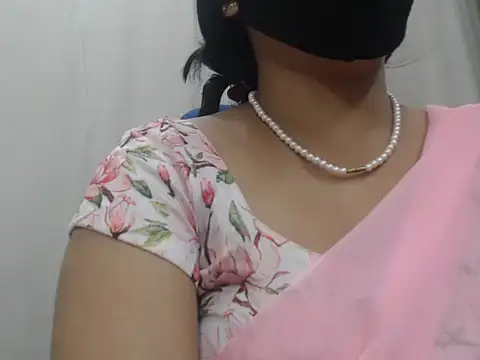 Lovely Siri 23 online show from 26, 7, 2026