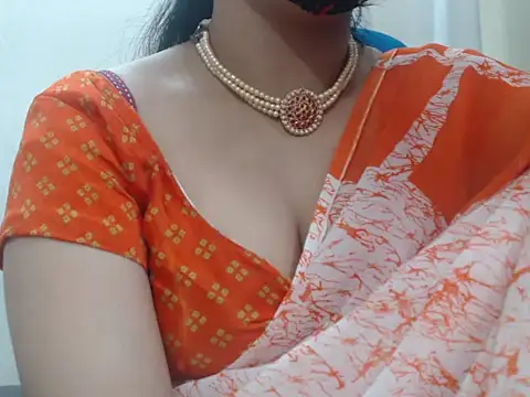 Lovely Siri 23 online show from 15, 12, 2025