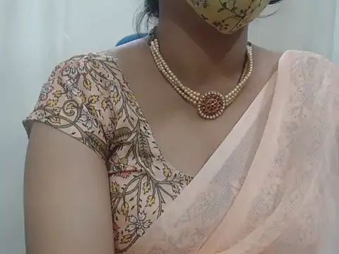 Lovely Siri 23 online show from 11, 11, 2025