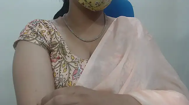 Lovely Siri 23 online show from 20, 2, 2025