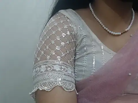 Lovely Siri 23 online show from 24, 7, 2026