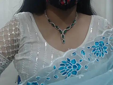 Lovely Siri 23 online show from 4, 12, 2025