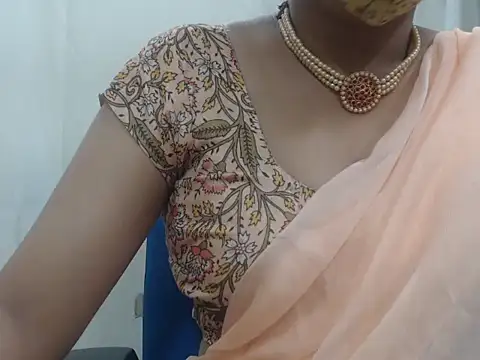 Lovely Siri 23 online show from 11, 11, 2025