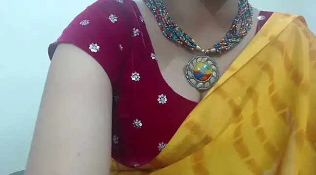 Lovely Siri 23 online show from 1, 2, 2025