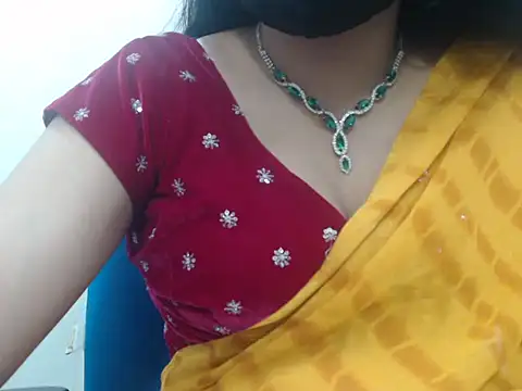 Lovely Siri 23 online show from 10, 4, 2026