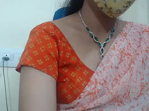 Lovely Siri 23 online show from 3, 11, 2025