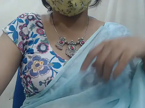 Lovely Siri 23 online show from 8, 2, 2026