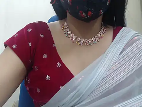 Lovely Siri 23 online show from 13, 12, 2025