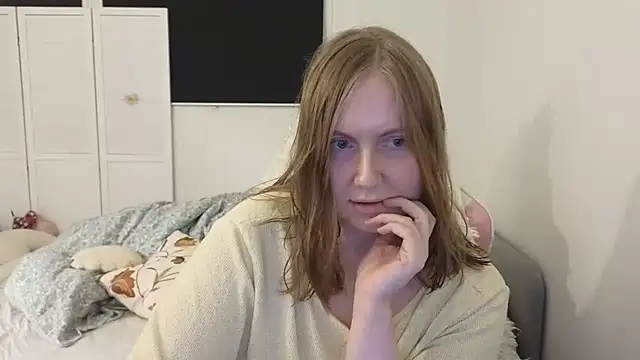 Snapshot of lilleambi chatting on 6, 3, 2026 lilleambi online show from 6, 3, 2026