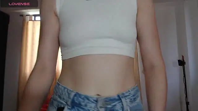 AlissonnFoxx online show from 6, 3, 2026