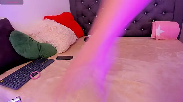 AlissonnFoxx online show from 15, 12, 2025