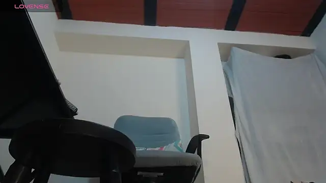 ammarahot7777 online show from 7, 11, 2025