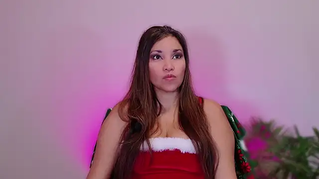 DivineLynn online show from 9, 12, 2024