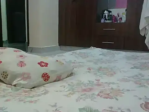 sweet-fancy online show from 25, 10, 2025