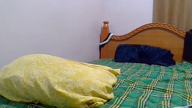 sweet-fancy online show from 6, 3, 2026