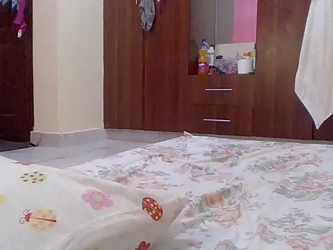 sweet-fancy online show from 11, 11, 2025