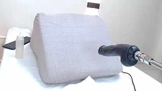 Snapshot of _julyy_ chatting on 14, 3, 2025 julyy online show from 14, 3, 2025