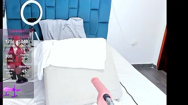 Snapshot of _julyy_ chatting on 26, 11, 2025 julyy online show from 26, 11, 2025