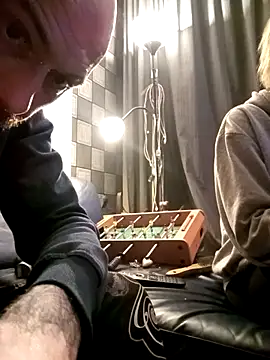 PIercingBoy38 online show from 16, 12, 2025