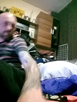PIercingBoy38 online show from 15, 4, 2026