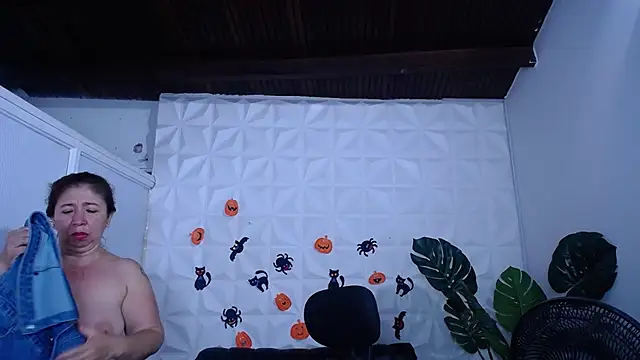 Valentinaa mature online show from 2, 10, 2025