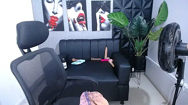 Valentinaa mature online show from 7, 5, 2026