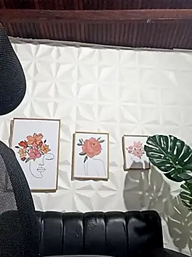 Valentinaa mature online show from 27, 9, 2025