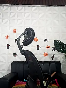 Valentinaa mature online show from 6, 10, 2025