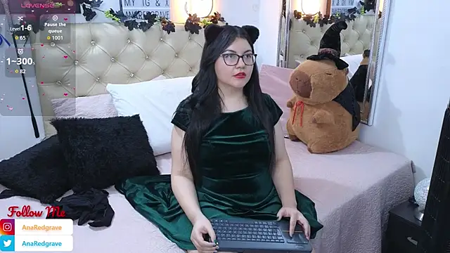 AnnaRedgrave online show from 23, 11, 2025