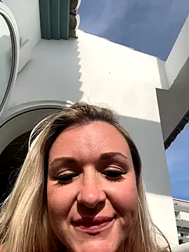 Bella-Tight online show from 16, 10, 2025