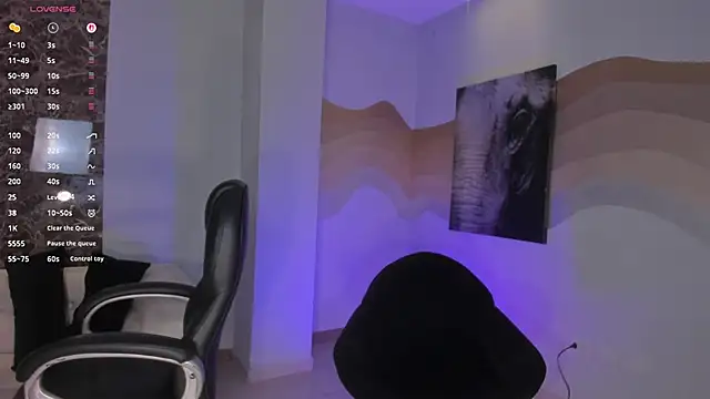 LizzHamilton   online show from 12, 2, 2026