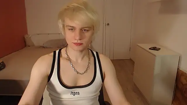 Snapshot of Oliver_sweet_ chatting on 9, 2, 2026 Oliver sweet online show from 9, 2, 2026