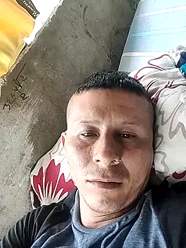 Somospareja1987 online show from 21, 10, 2025