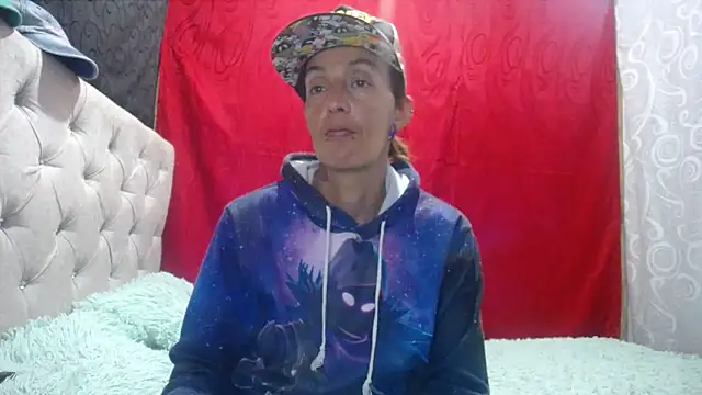 Snapshot of anyu1306 chatting on 15, 10, 2025 anyu1306 online show from 15, 10, 2025