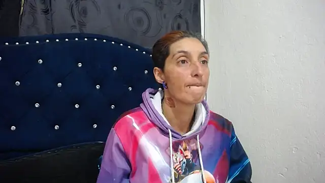 Snapshot of anyu1306 chatting on 13, 3, 2025 anyu1306 online show from 13, 3, 2025