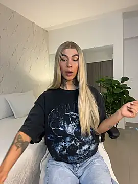 Snapshot of Miss_sagitario chatting on 23, 11, 2025 Miss sagitario online show from 23, 11, 2025