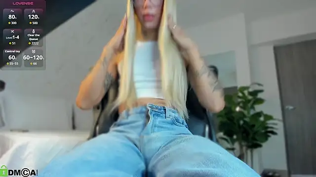 Snapshot of Miss_sagitario chatting on 1, 10, 2025 Miss sagitario online show from 1, 10, 2025