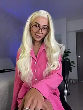 Miss sagitario online show from 12, 5, 2026