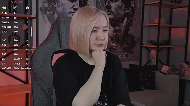 ReiYosimoto online show from 9, 11, 2025