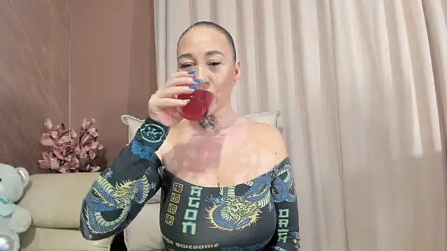 Rayanablackandwhite online show from 28, 2, 2026